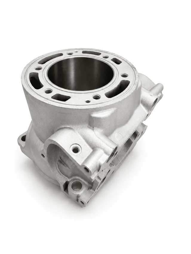 KTM EXC/SX 250 2-stroke cylinder re-chromed with restoration of the nickel-silicon carbide coating and T-Shape polishing.